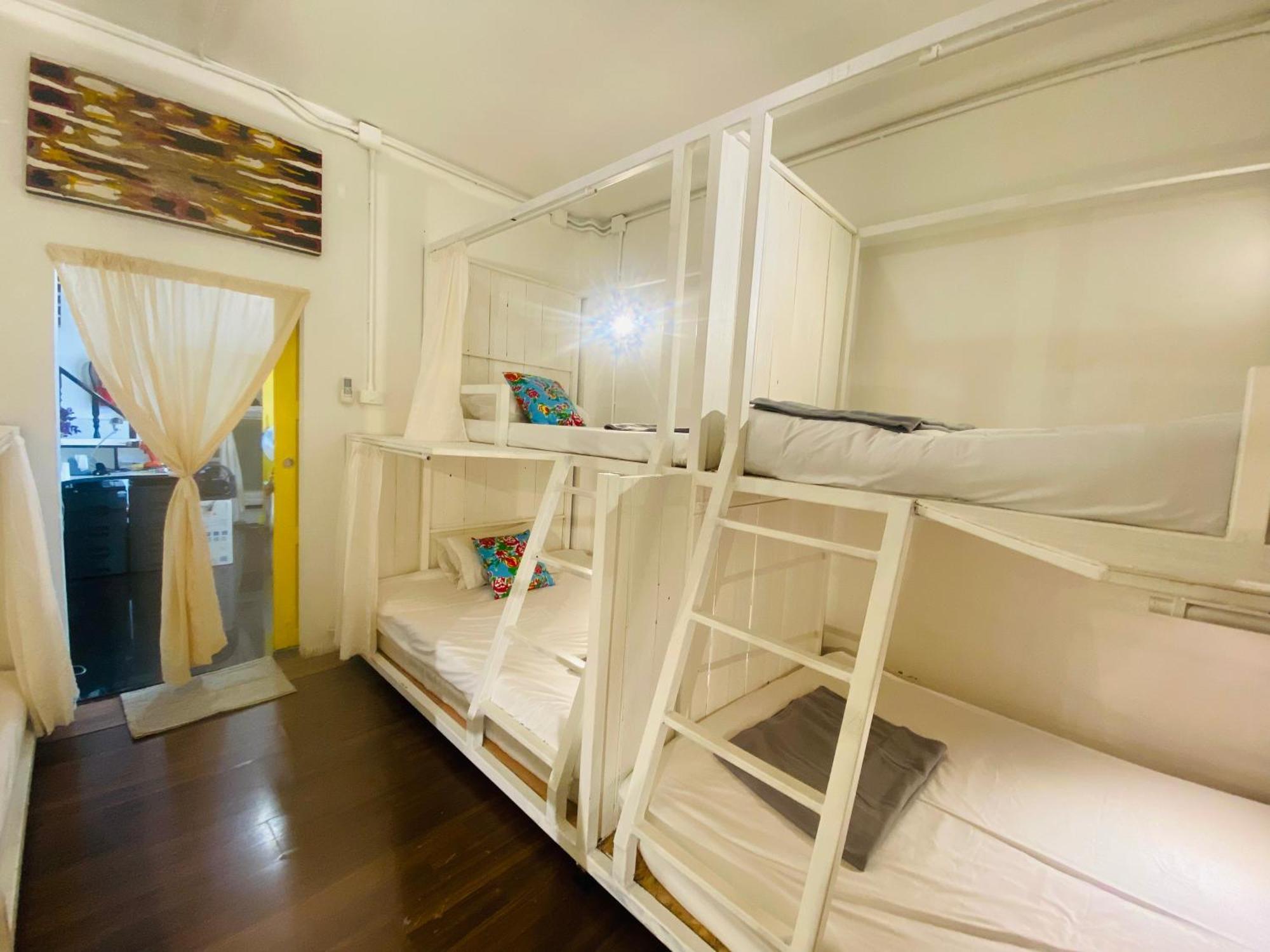Chiza Hostel Chiangmai Чиангмай Экстерьер фото