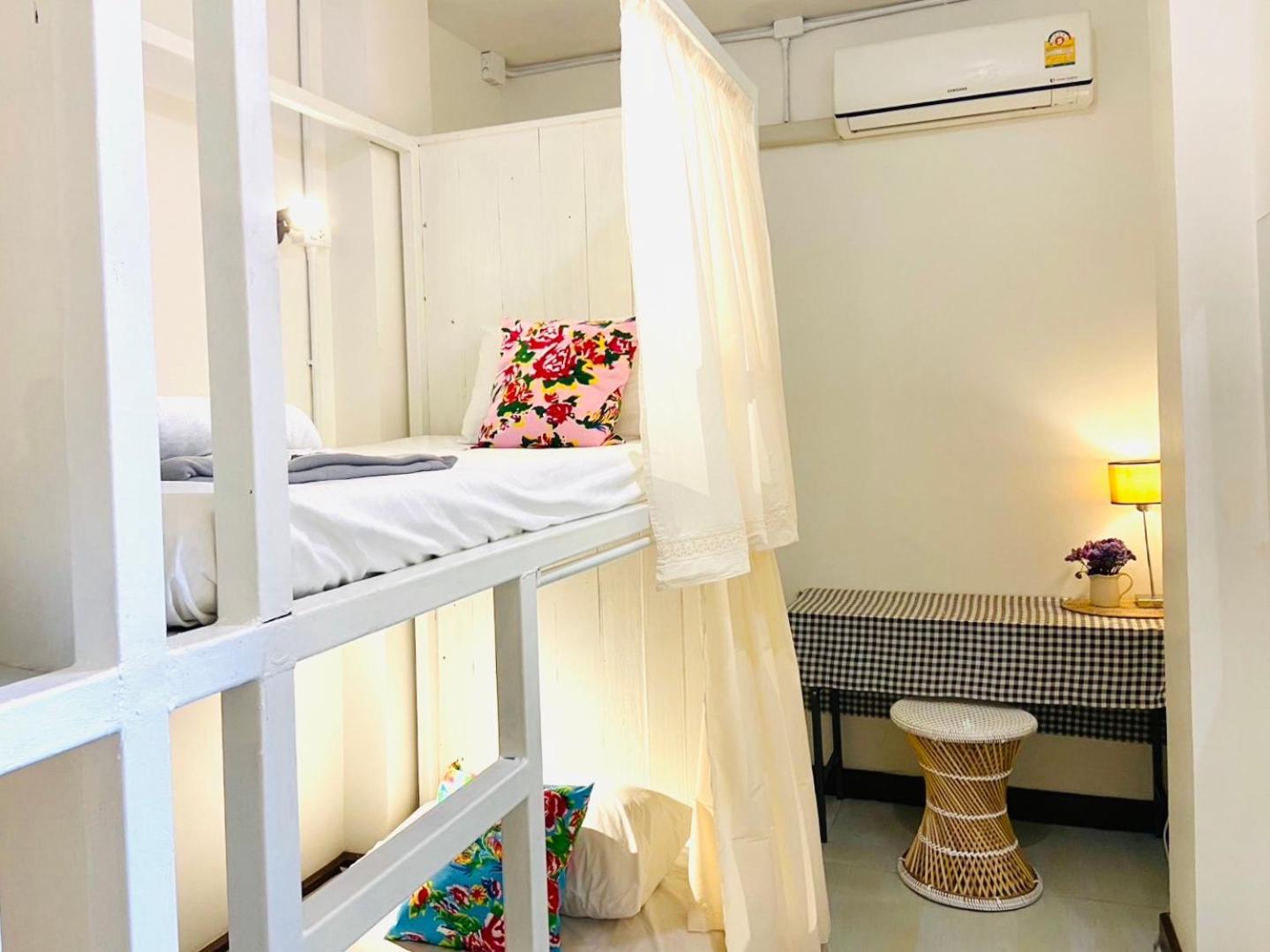 Chiza Hostel Chiangmai Чиангмай Экстерьер фото