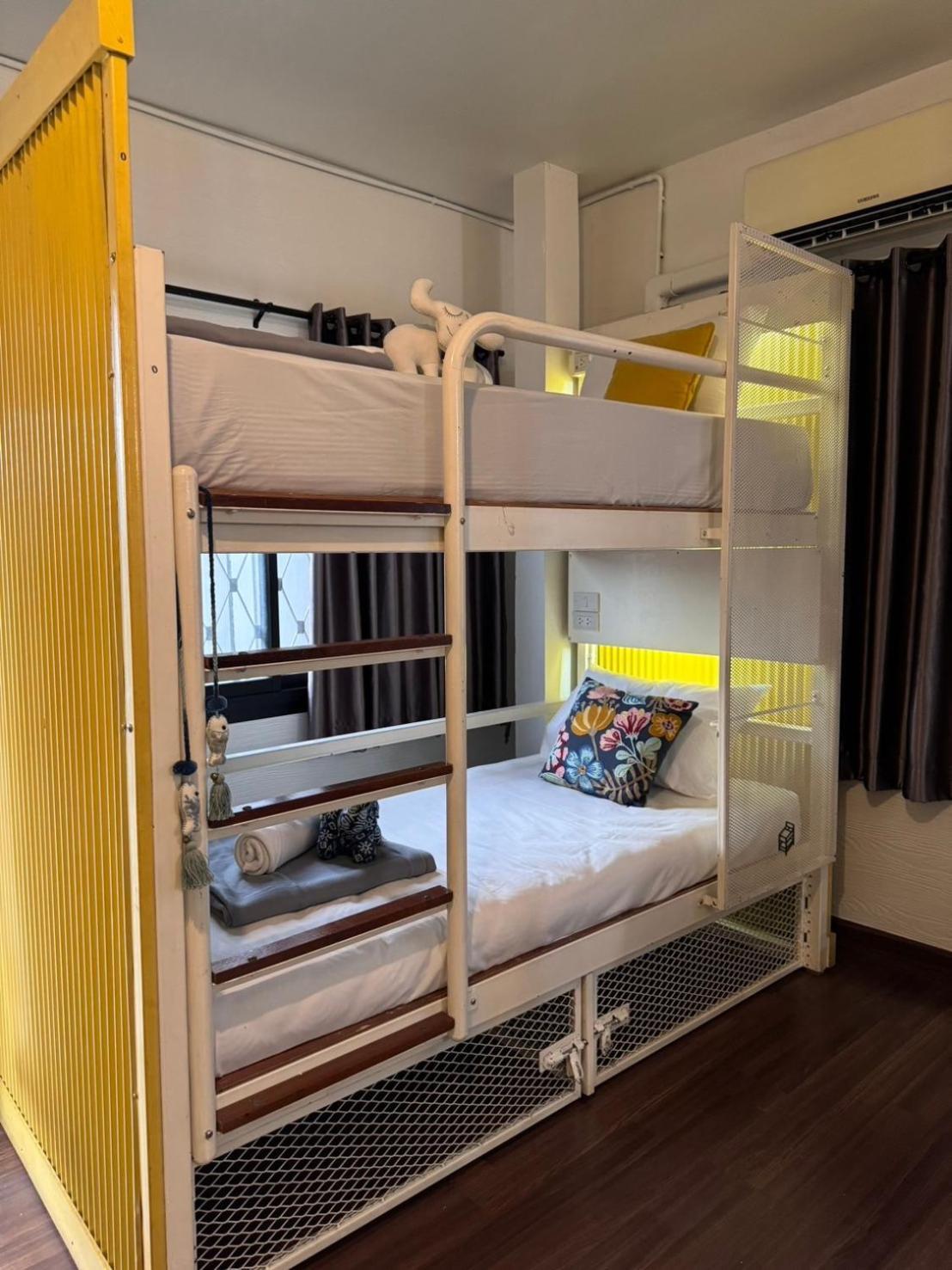 Chiza Hostel Chiangmai Чиангмай Экстерьер фото