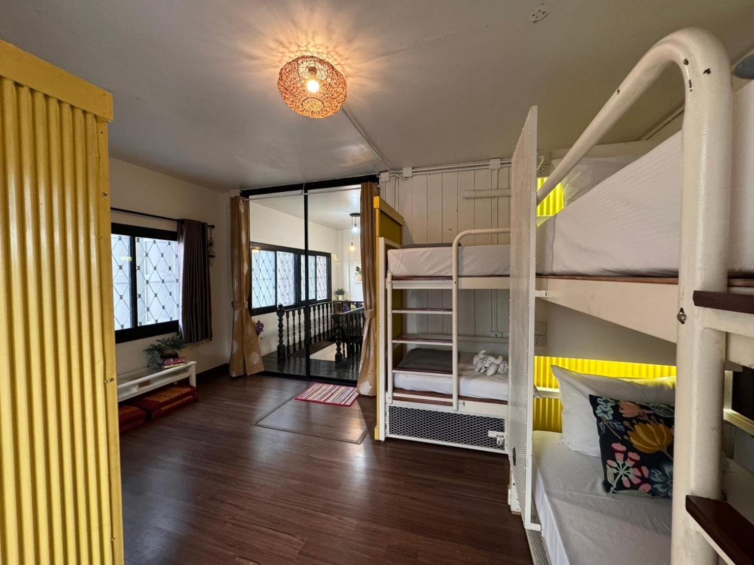 Chiza Hostel Chiangmai Чиангмай Экстерьер фото