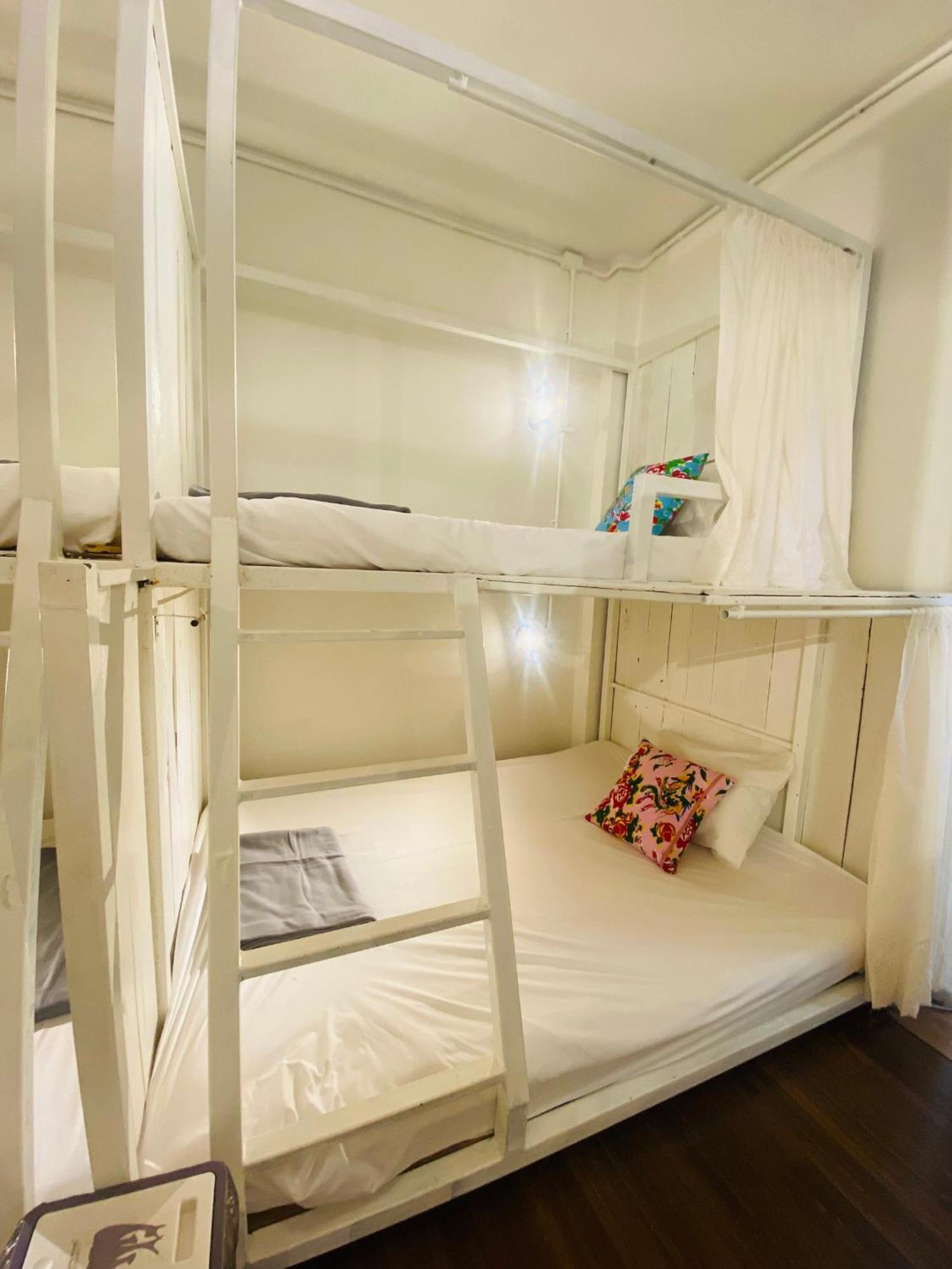 Chiza Hostel Chiangmai Чиангмай Экстерьер фото