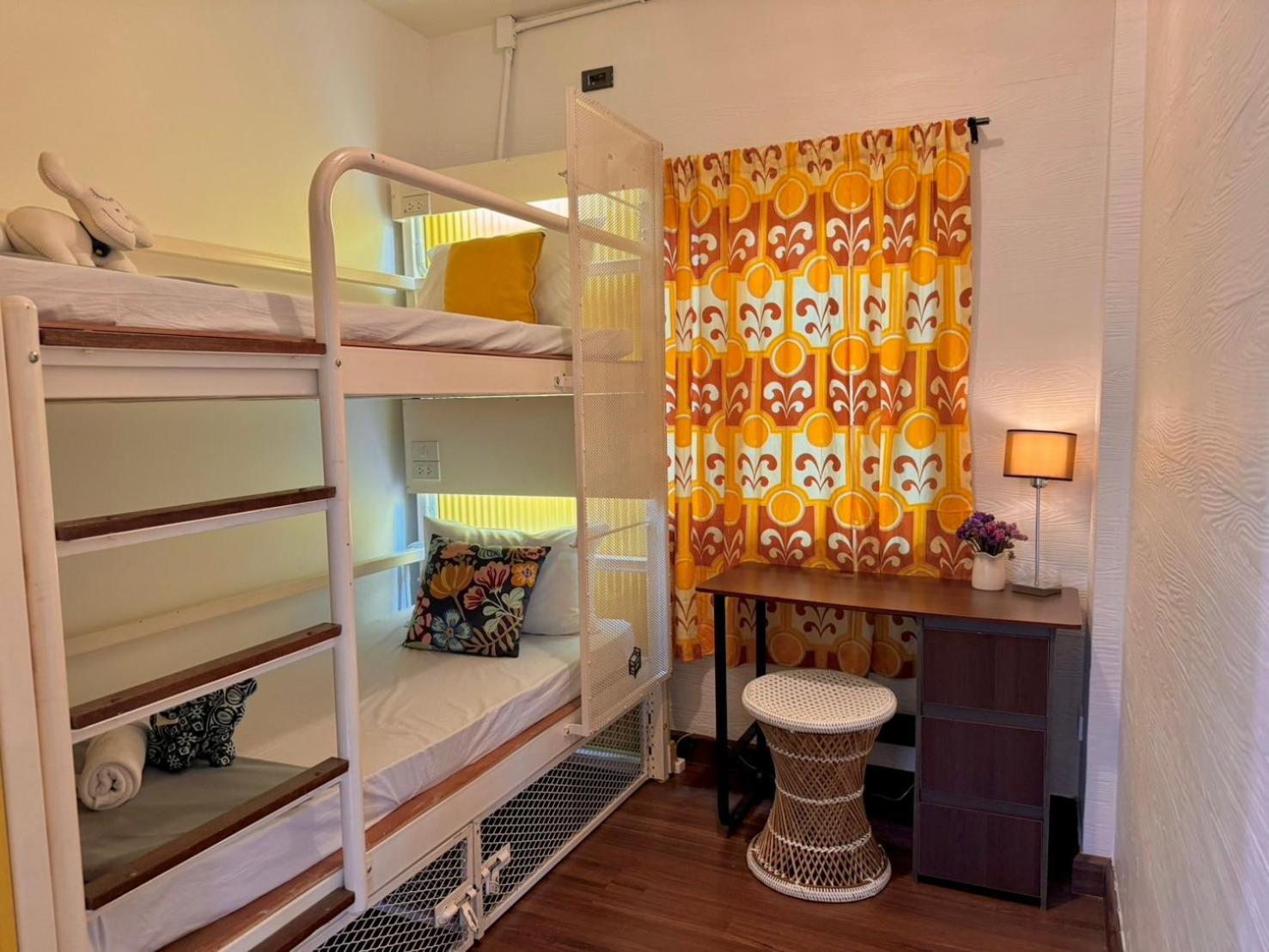 Chiza Hostel Chiangmai Чиангмай Экстерьер фото